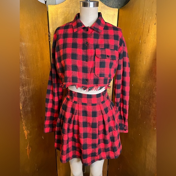 Fashion Nova Flannel Shirt 2 piece set Size M Red & Black buffalo check FALL - Picture 2 of 6